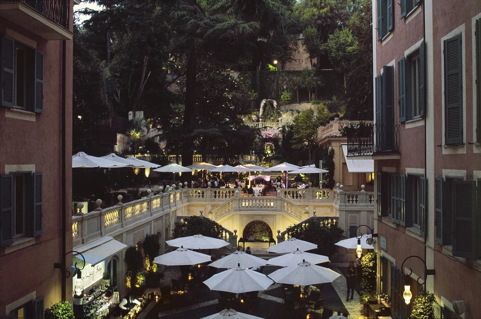 Garden dining at Hotel de Russie, Rome